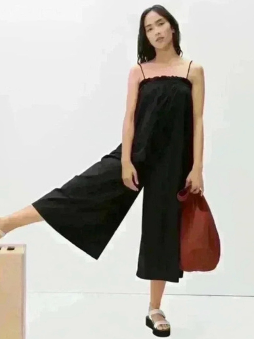 NWT Everlane Flowy Black Wide Leg Jumpsuit Romper sz medium